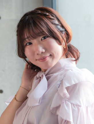 彩月 奏恵